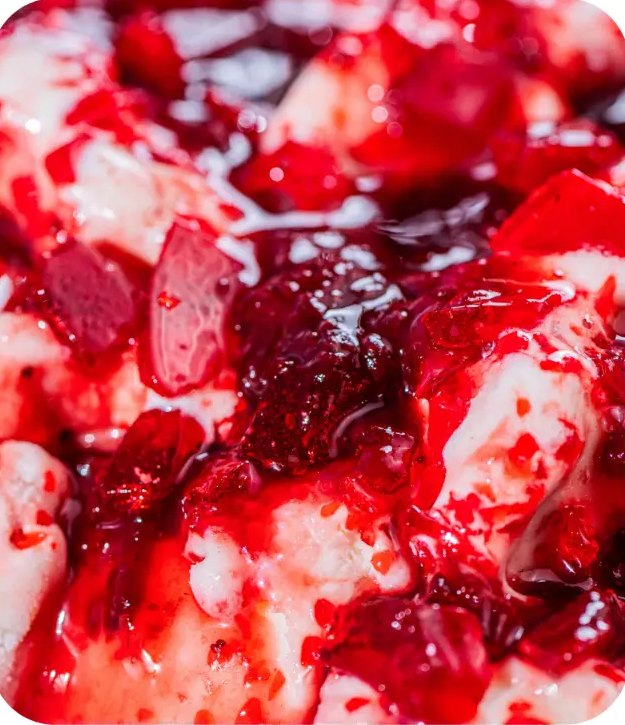Sorvete Berry's com calda de morango